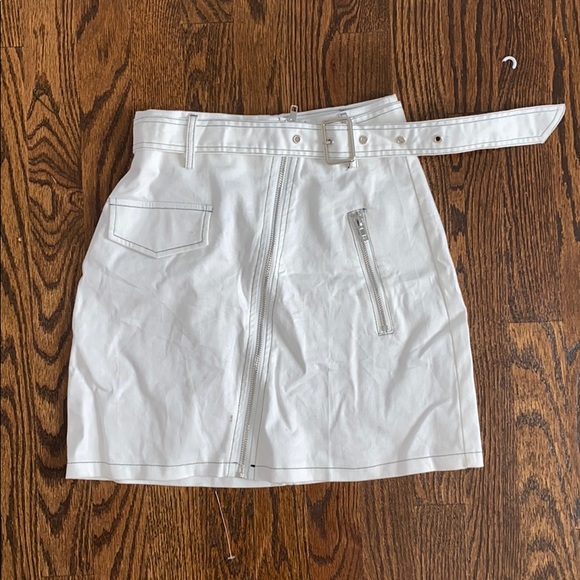 Princess Polly Dresses & Skirts - Princess Polly white mini skirt